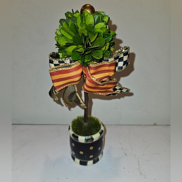 Mackebzie Cgilds Deck The Halls Boxwood Topiary with Checkered Ribbon - Picture 2 of 4